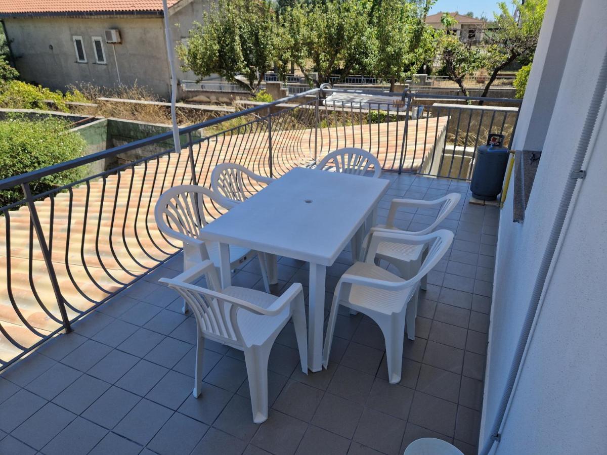 דירות Santa Caterina Dello Ionio Marina Nina'S House 2 A 300 Metri Dal Mare מראה חיצוני תמונה